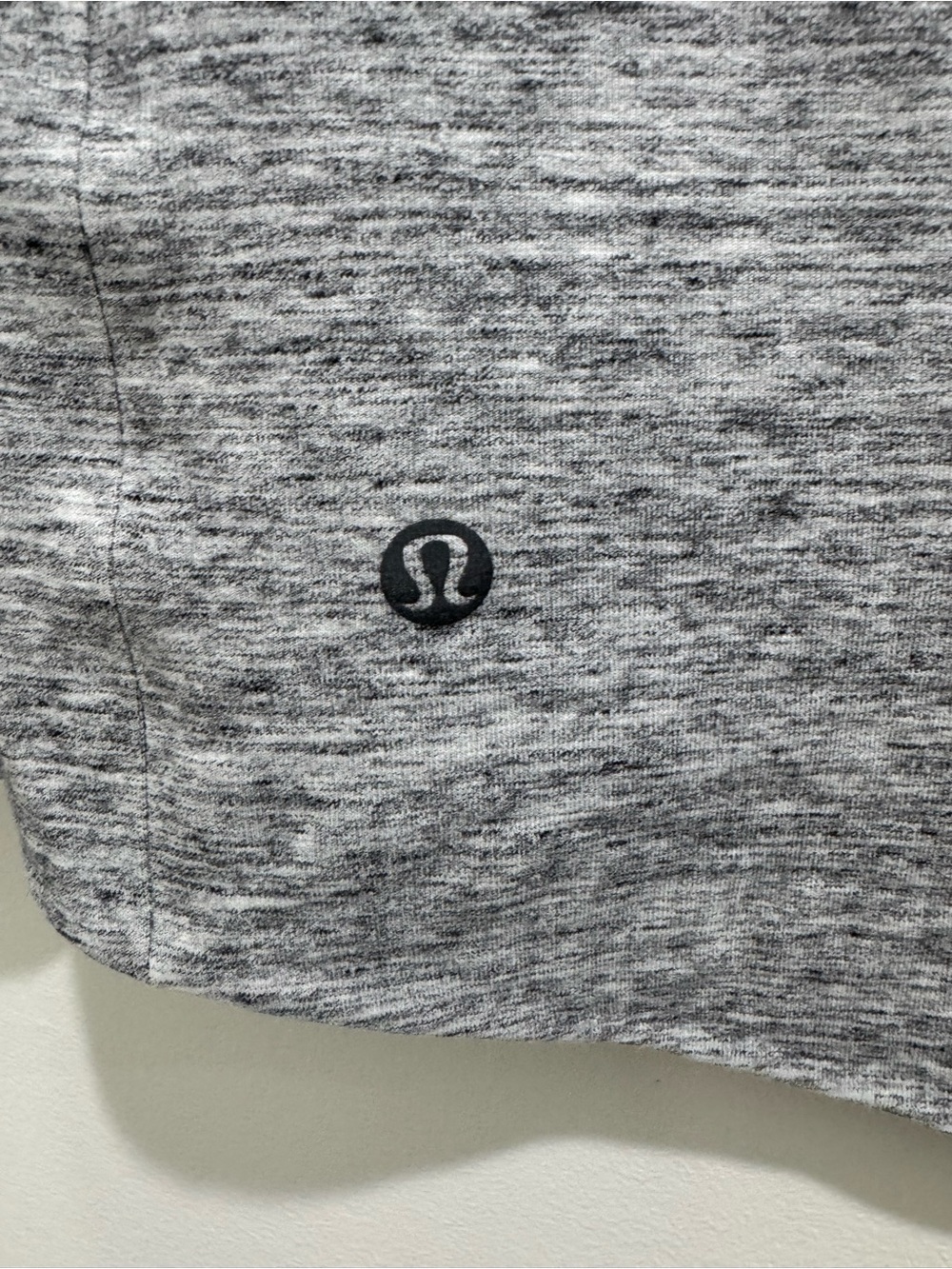 Lululemon Heathered Gray Running Pullover Long Sleeve Small - Picture 9 of 12